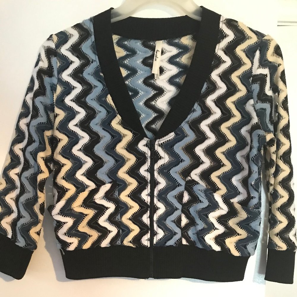blazer - Picture 3 of 4